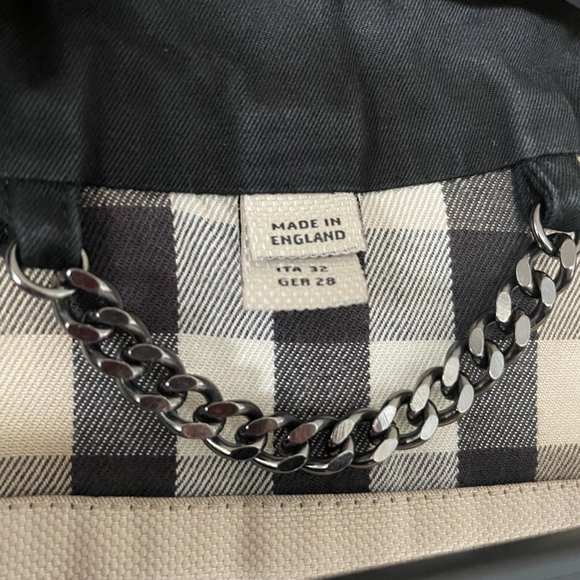 Burberry "The Kensington" Trench Coat (Black, sz. 0) - Picture 5 of 8